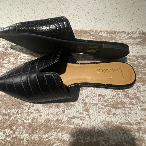 Lulus Mules - Picture 2 of 3
